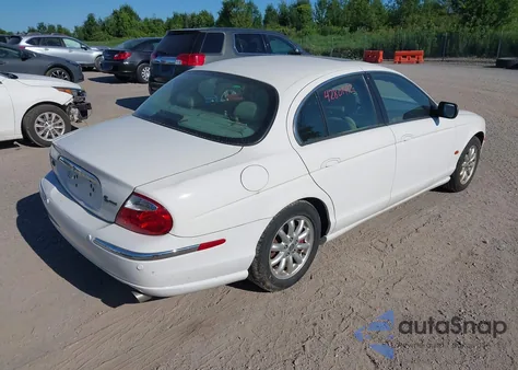 2002 Jaguar S-Type 4.0L V8 из США, поврежденный, VIN SAJDA01P52GM24621